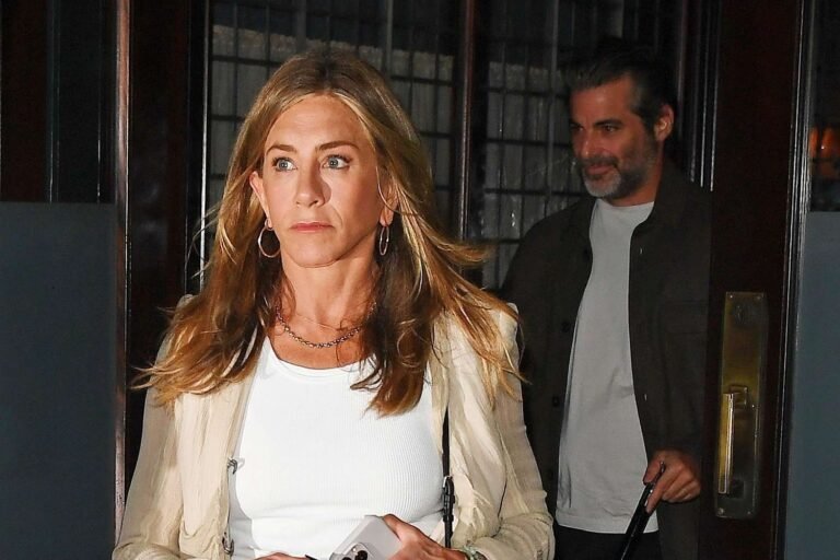 jennifer aniston boyfriend